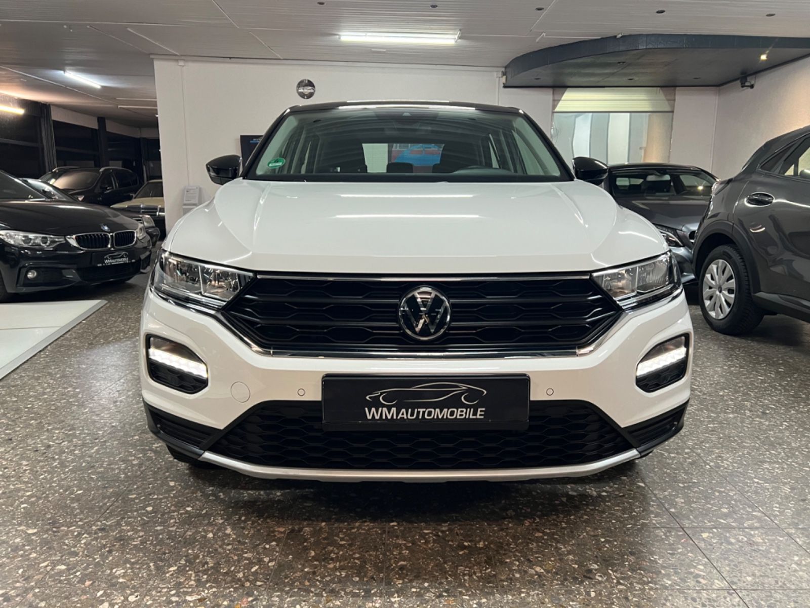 Volkswagen T-Roc Style - Samsaru's Car Outlet