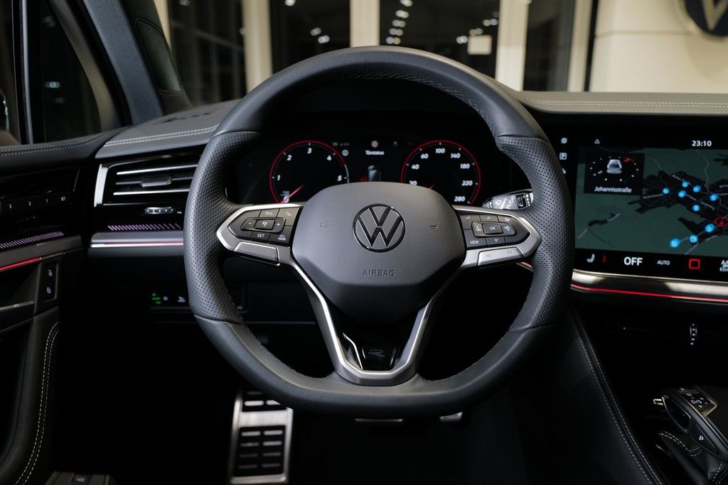 Volkswagen Touareg 3.0TDI R-Line BlackStyle StdHz Wankstabi