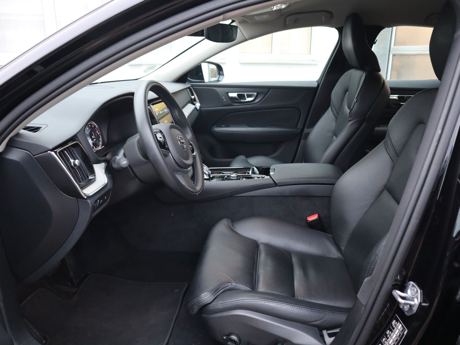 Volvo S60 T8 Inscription Recharge Plug-In Hybrid AWD