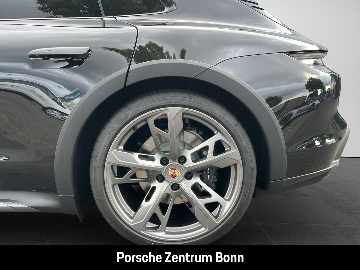 Porsche Taycan 4 Cross Turismo Surround-View LED-Matrix