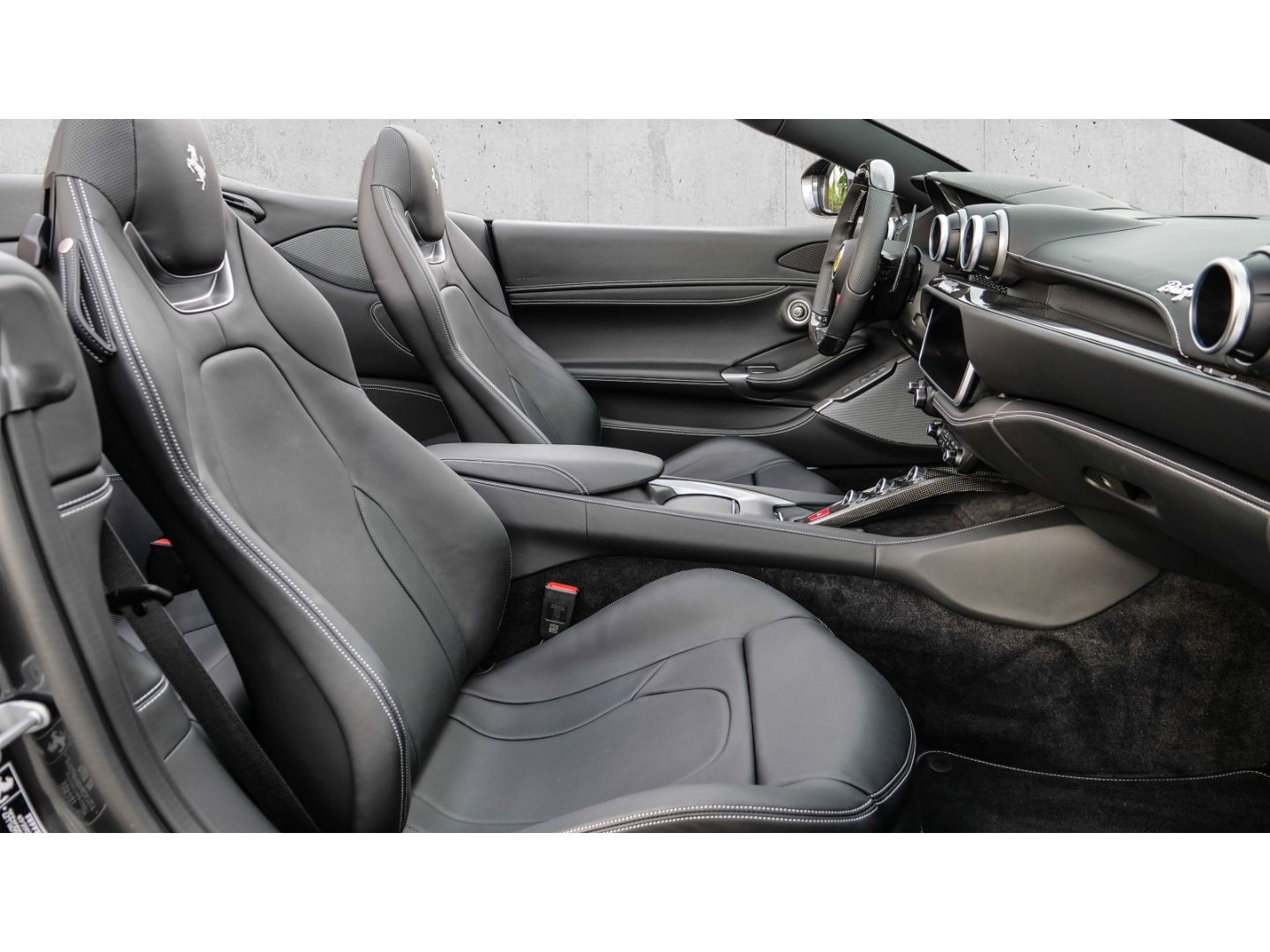 Ferrari Portofino M - Samsaru's Car Outlet