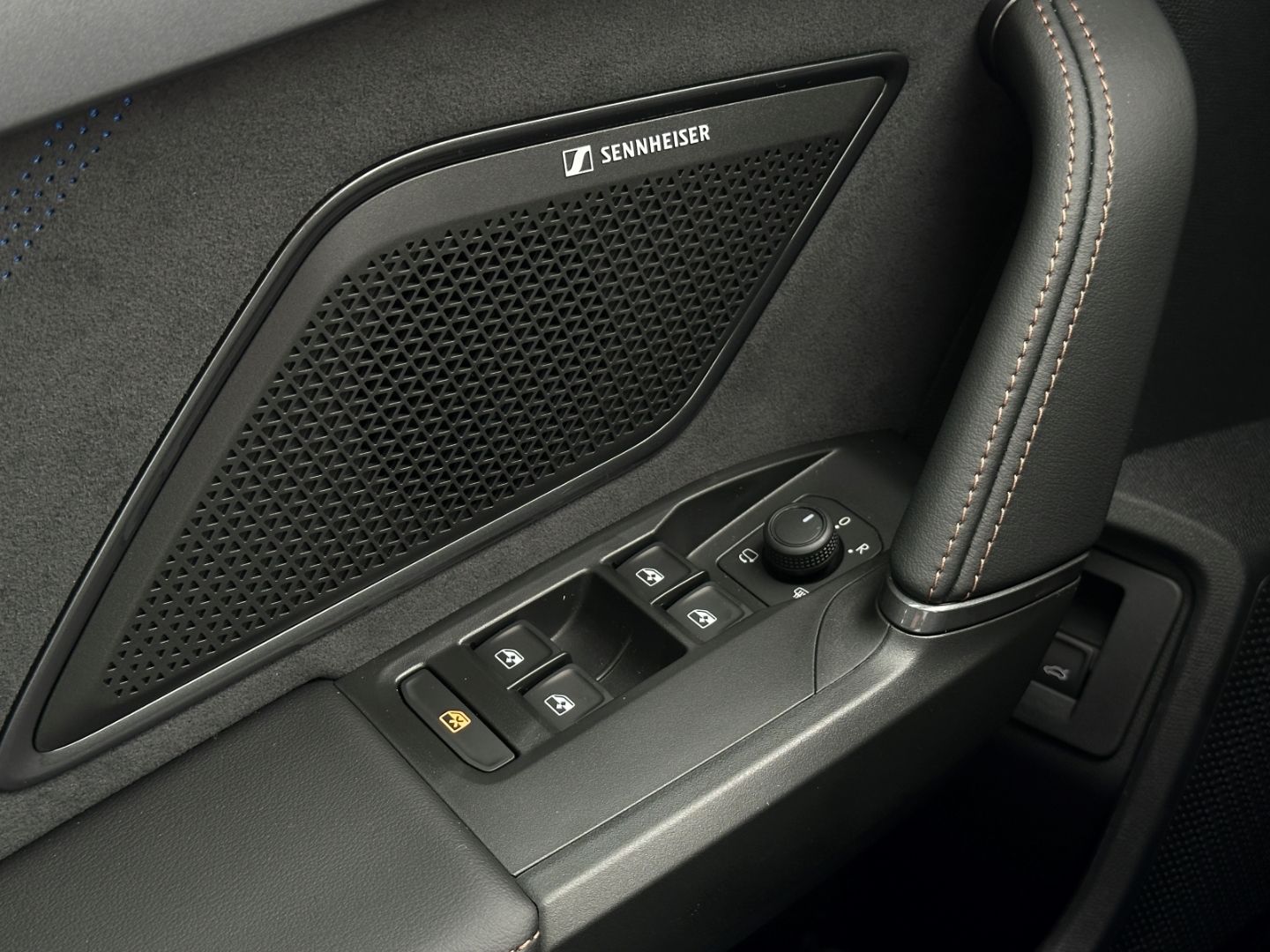 Cupra Formentor 1.5 eTSI DSG - Samsaru's Car Outlet
