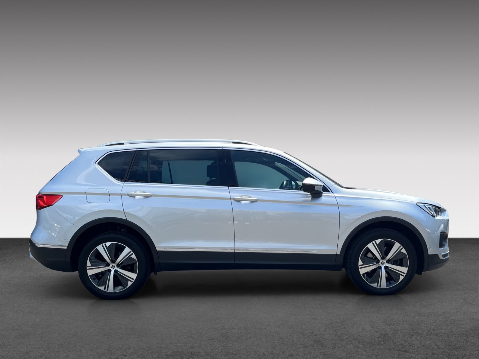 Seat Tarraco 2.0 TSI DSG 4Drive Xcellence AHK+BEATS