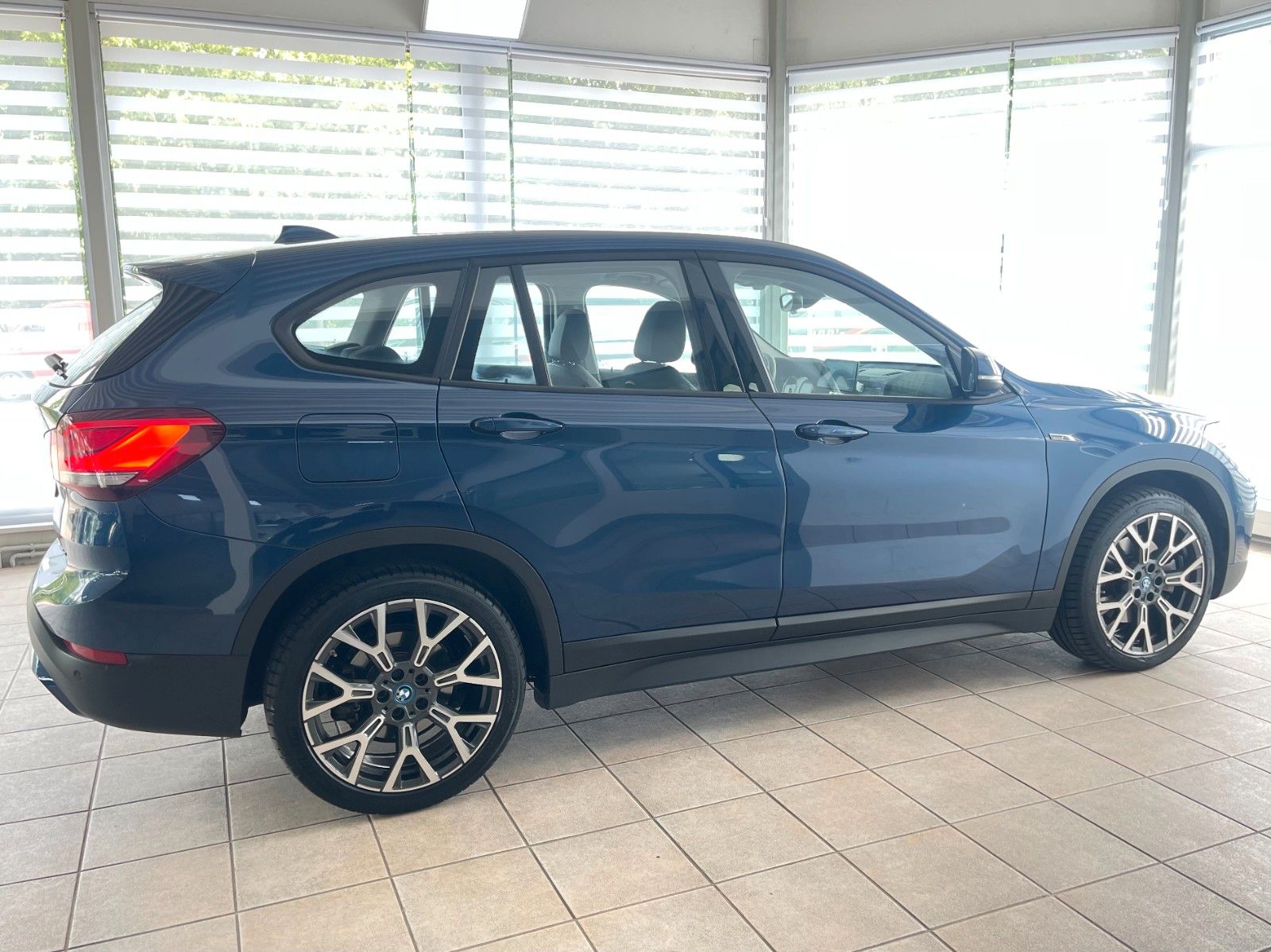 BMW X1 xDrive 25e Aut. - Samsaru's Car Outlet