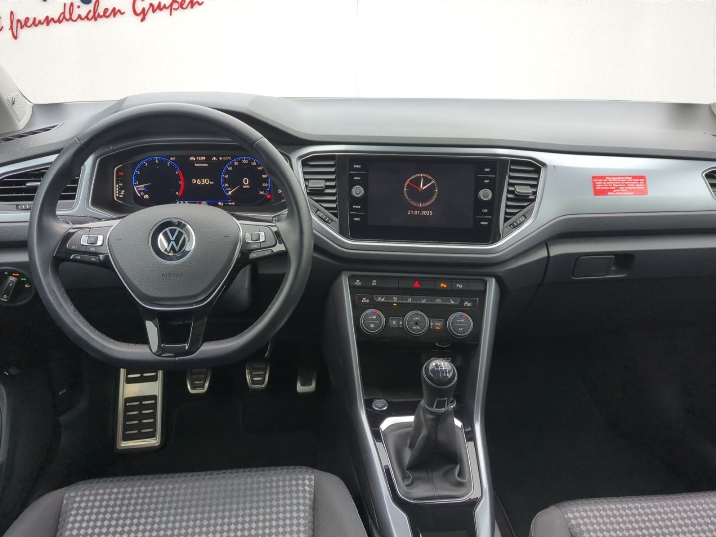 Volkswagen T-Roc Active 1.5 TSI - Samsaru's Car Outlet
