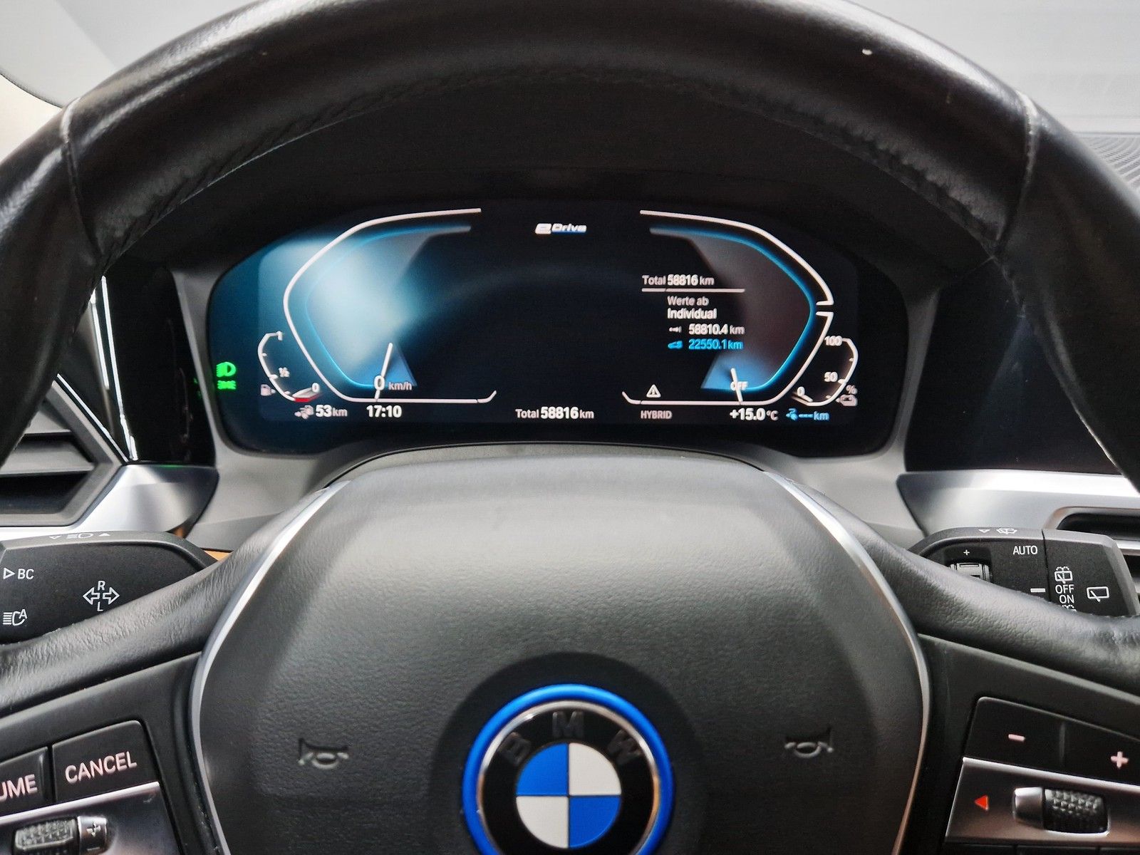 BMW 330 e Sport Line - Samsaru's Car Outlet