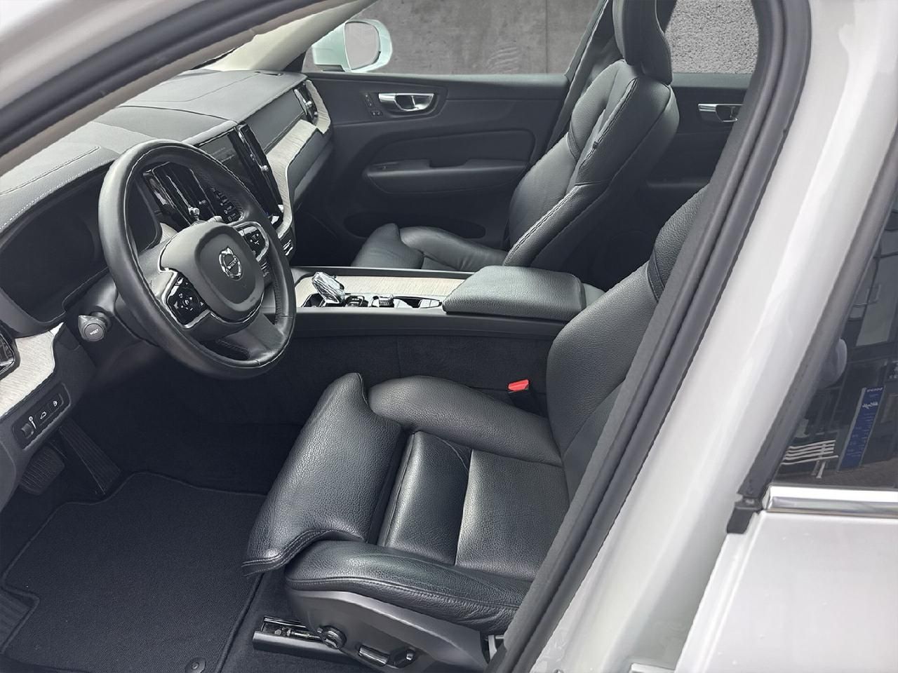 Volvo XC60 Inscription Recharge Plug-In Hybrid AWD