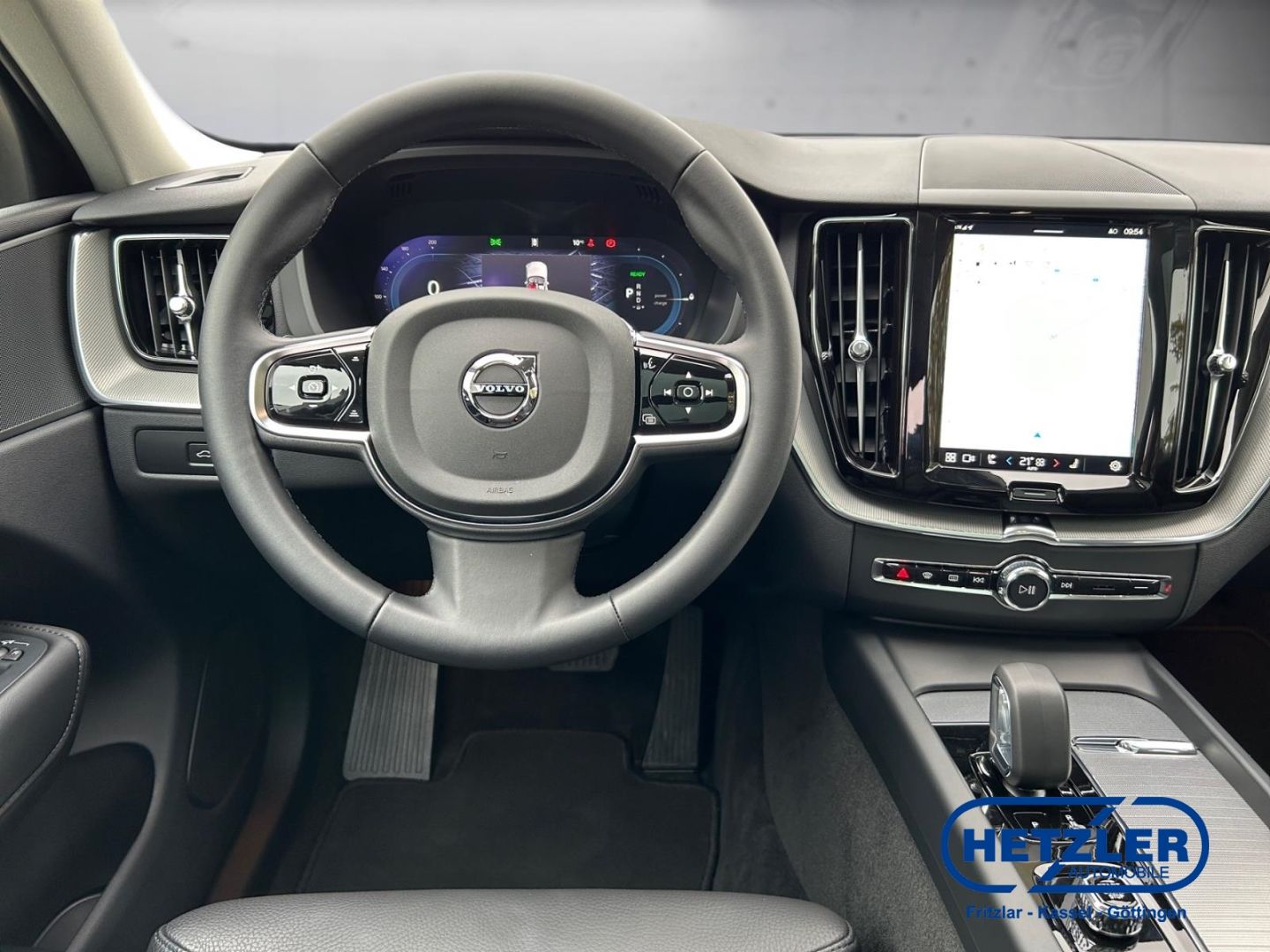 Volvo XC60 Plus Bright Recharge Plug-In Hybrid AWD T6