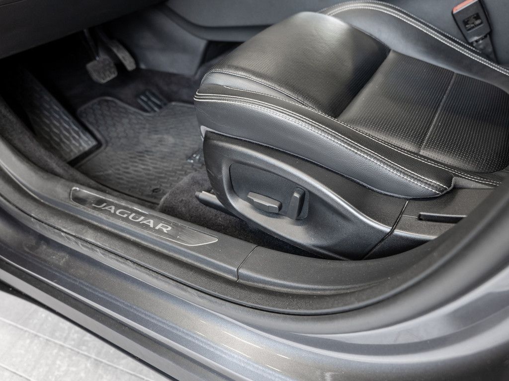 Jaguar I-Pace EV400 AWD SE NAVI LED ACC STANDHZ 360°