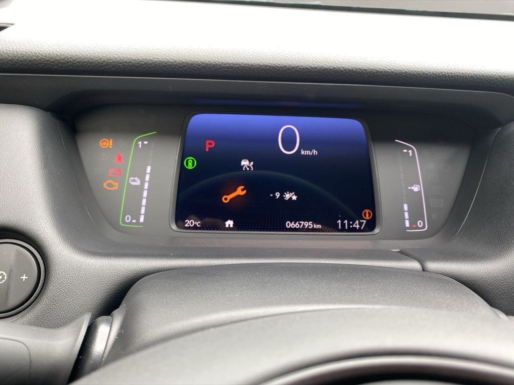 Honda Jazz 1.5i-MMD e-CVT Elegance - Samsaru's Car Outlet