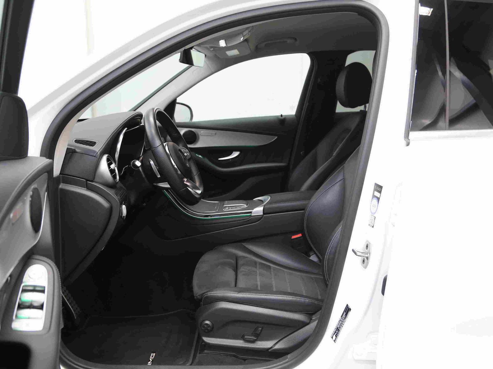 Mercedes-Benz GLC 300 de 4M AMG - Samsaru's Car Outlet