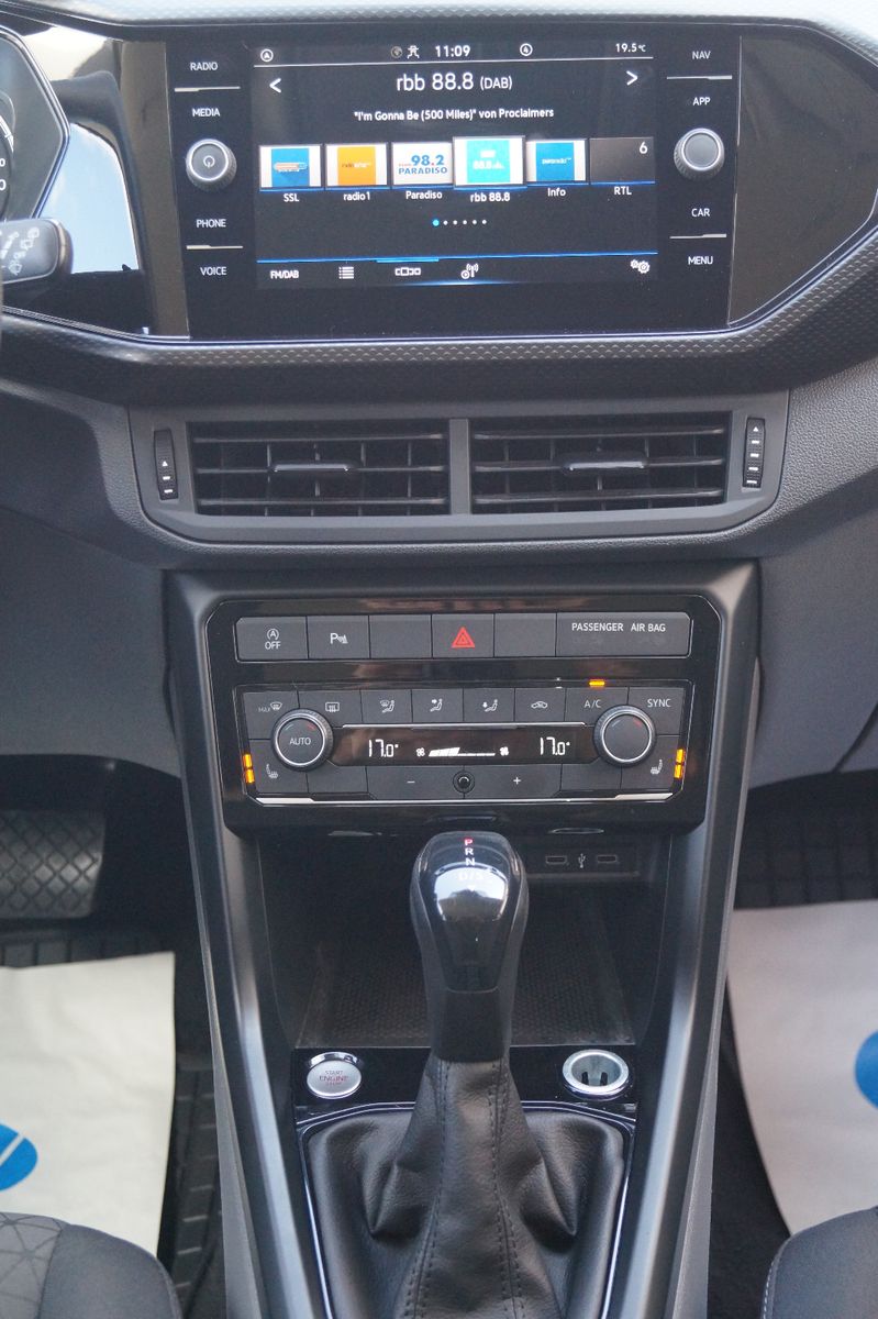 Volkswagen T-Cross Life DSG - Samsaru's Car Outlet
