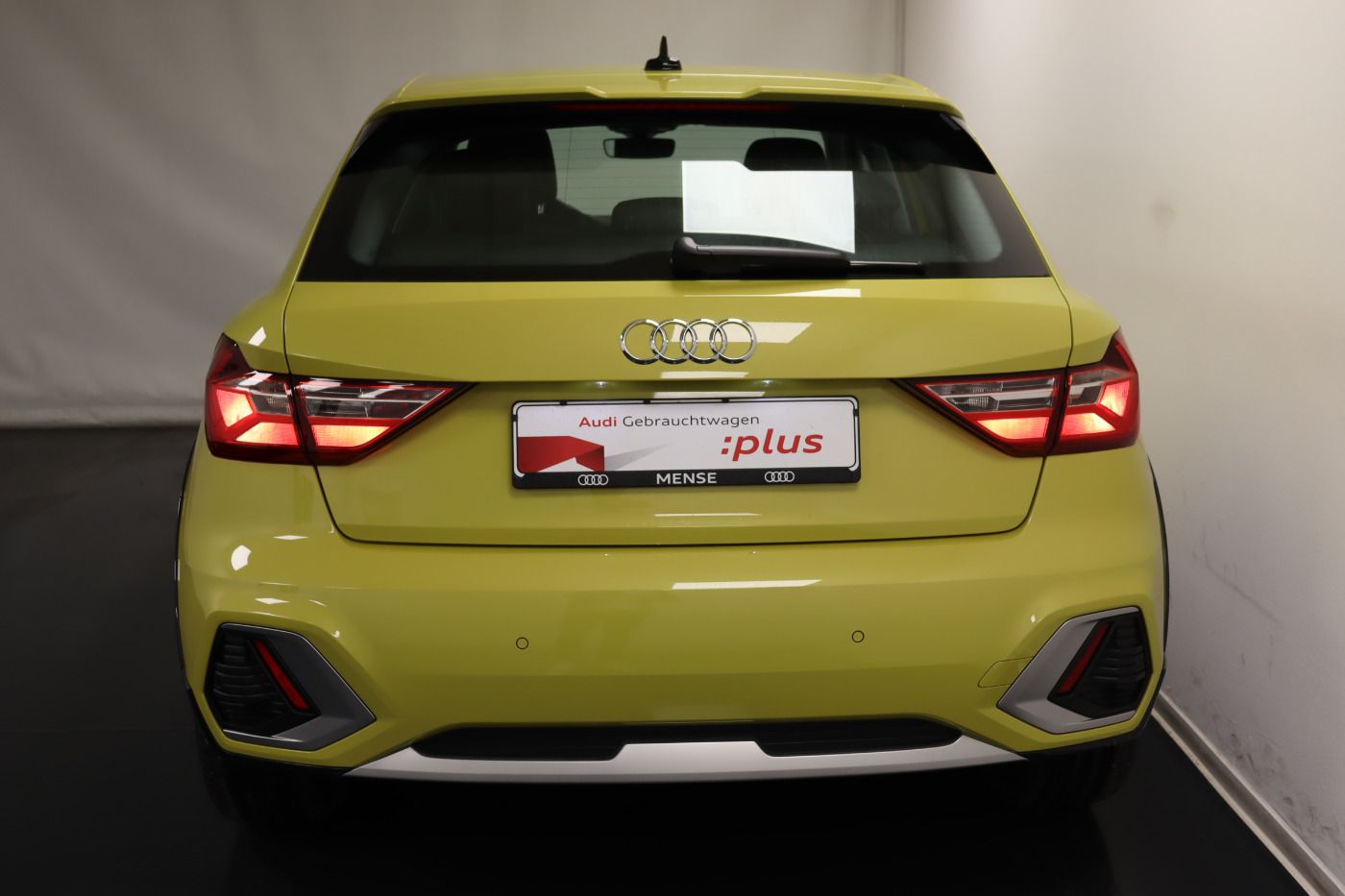Audi A1 allstreet 35 TFSI - Samsaru's Car Outlet