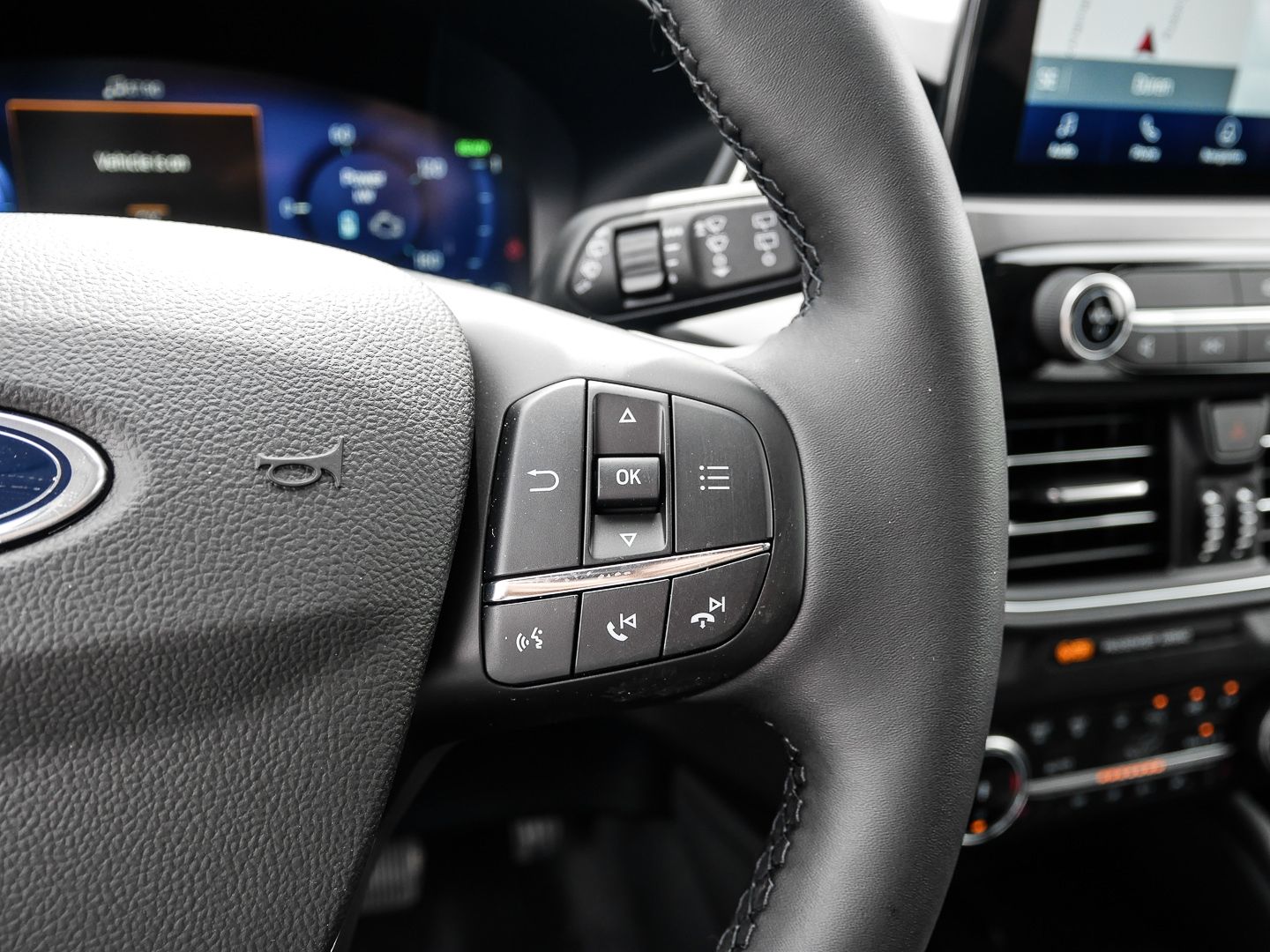 Ford Kuga Titanium X PHEV - Samsaru's Car Outlet