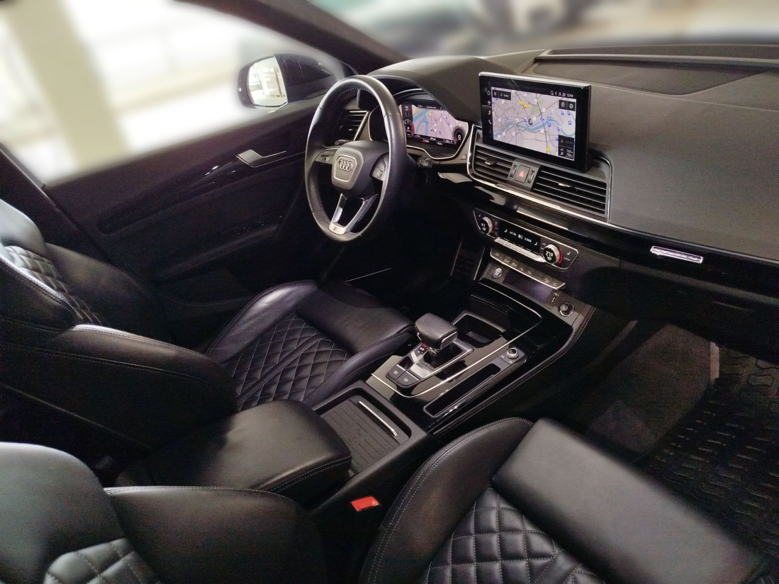 Audi Q5 Sportback 50 TDI quattro S line - Samsaru's Car Outlet