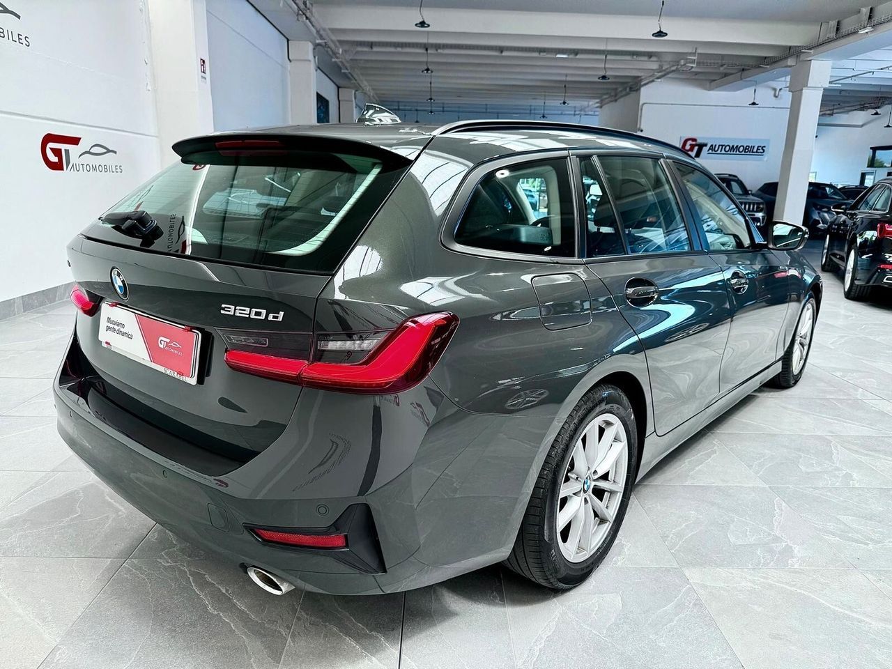 BMW 320 320D xDrive Touring Business - Samsaru's Car Outlet