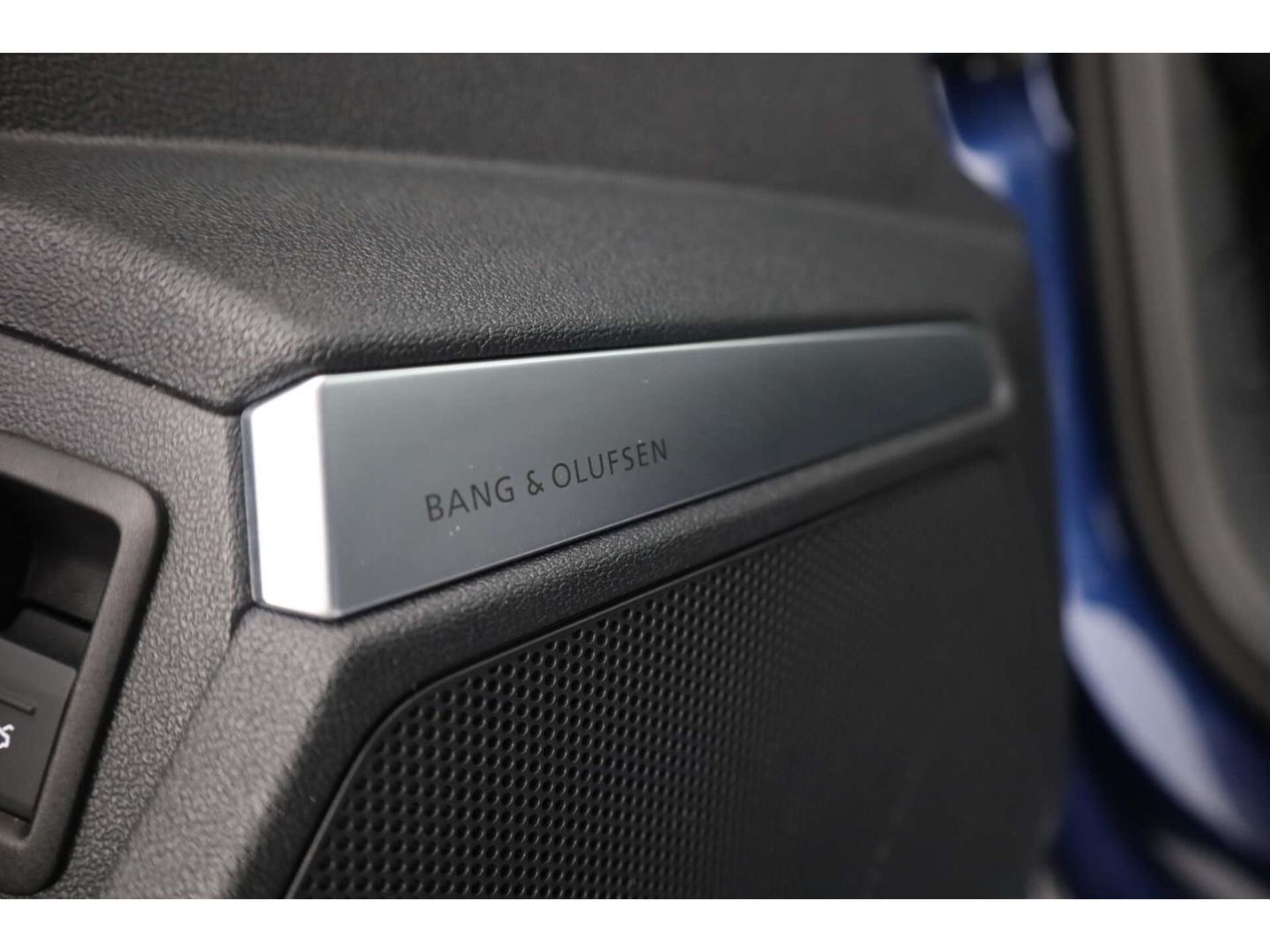 Audi A3 Sportback 35 TFSI S line - Samsaru's Car Outlet