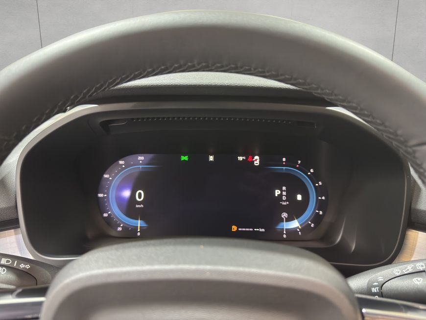 Volvo XC40 B3 B DKG Core *NAVI*CAR PLAY*RFK*