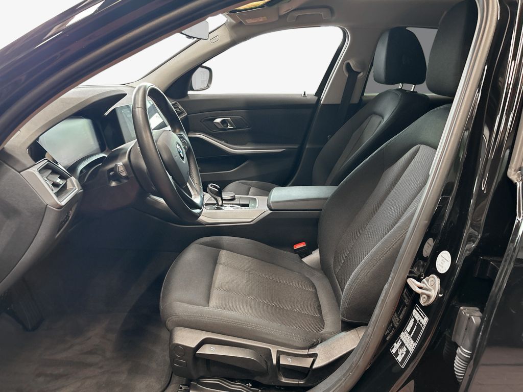 BMW 320d Touring Aut. Advantage - Samsaru's Car Outlet