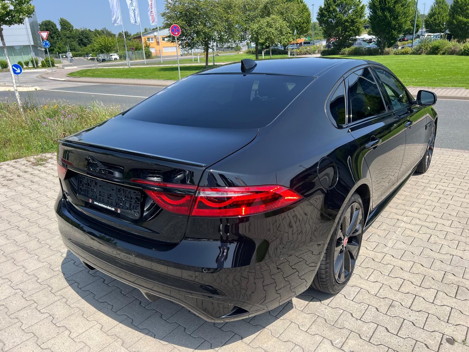 Jaguar XF D200 R-Dynamic S Aut. Navi+Led+Leder+Shz