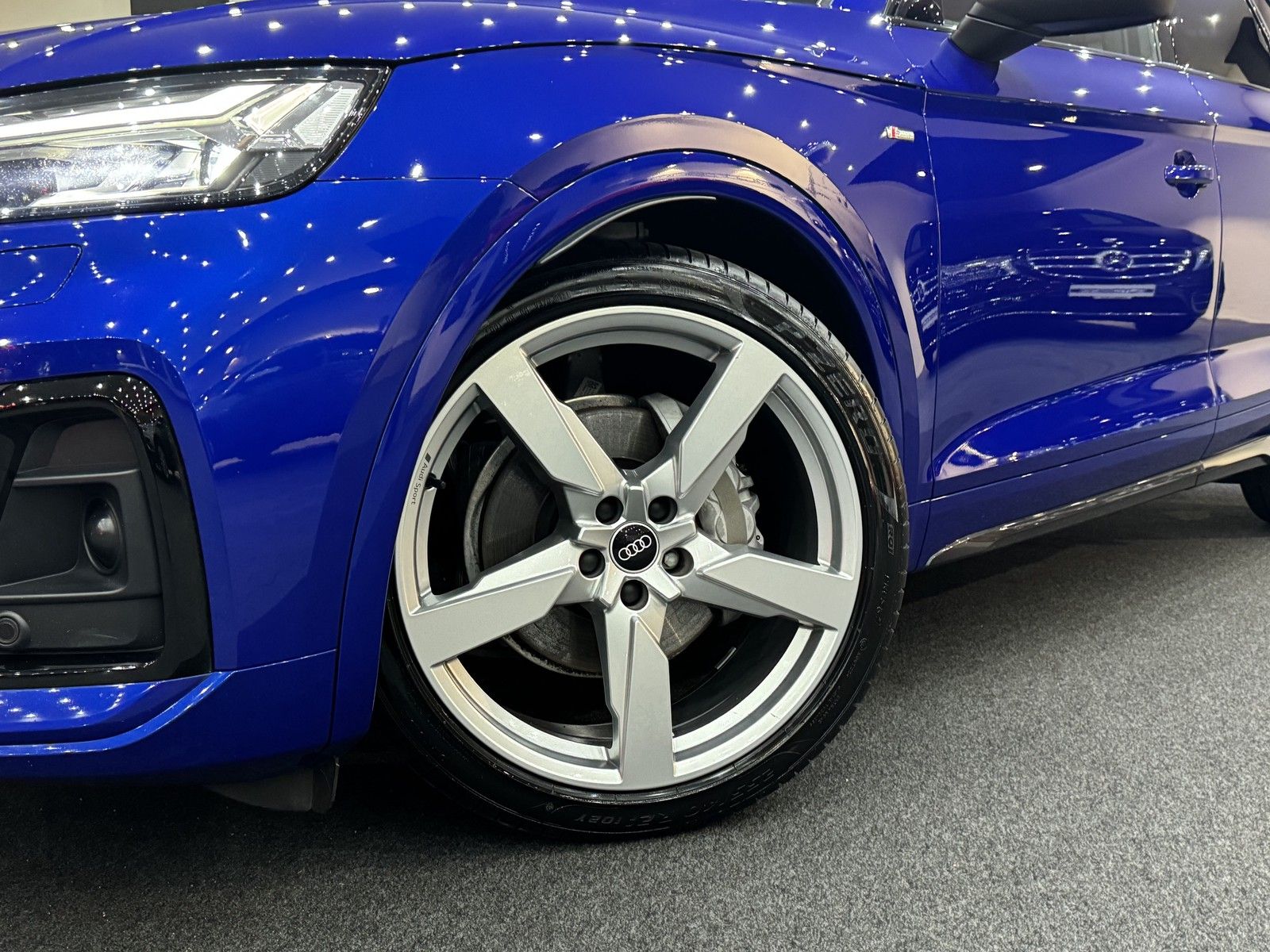 Audi Q5 40 TDI quattro S line - Samsaru's Car Outlet
