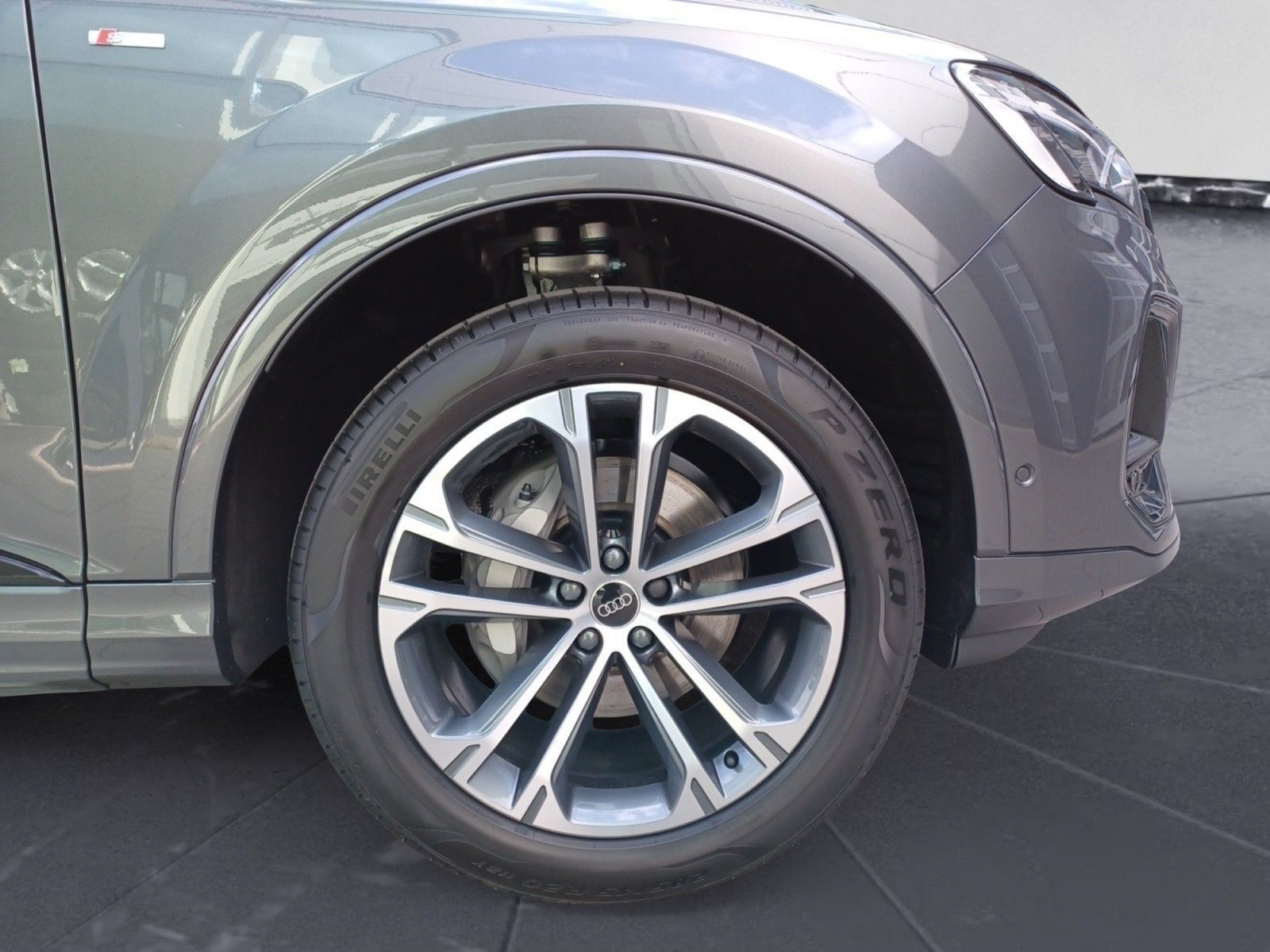 Audi Q7 SUV S line 50 TDI quattro 210(28 6) kW(PS) ti