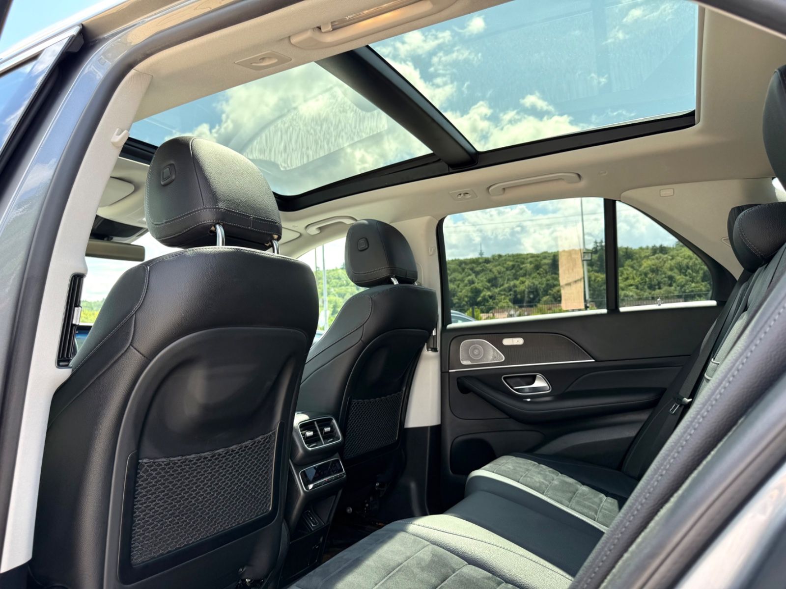 Mercedes-Benz GLE 350de 4MATIC PANO Burmester AHK Trittbre AMG