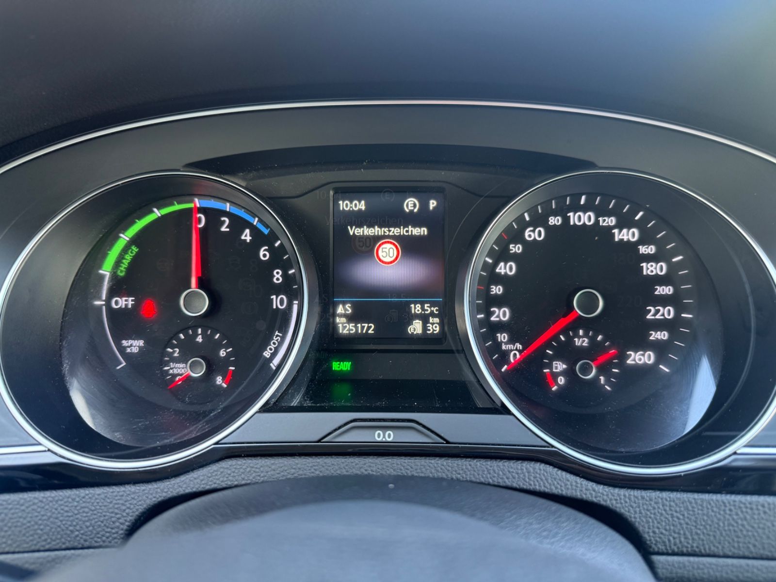 Volkswagen Passat Variant GTE - Samsaru's Car Outlet