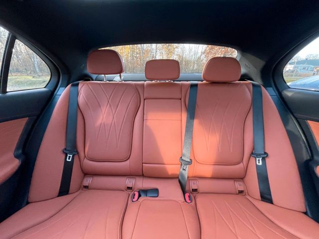 Mercedes-Benz C 300 de 4Matic AMG - Samsaru's Car Outlet