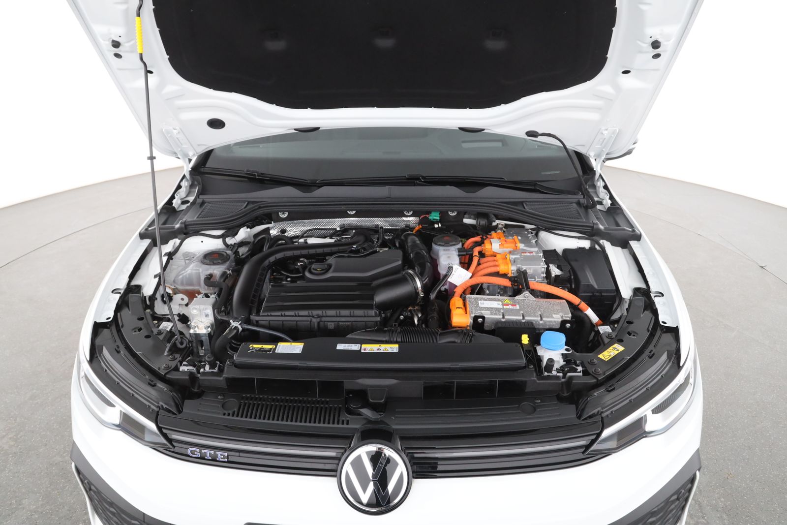 Volkswagen Golf VIII GTE 1.5 TSI DSG eHybrid | NAVI | LED |