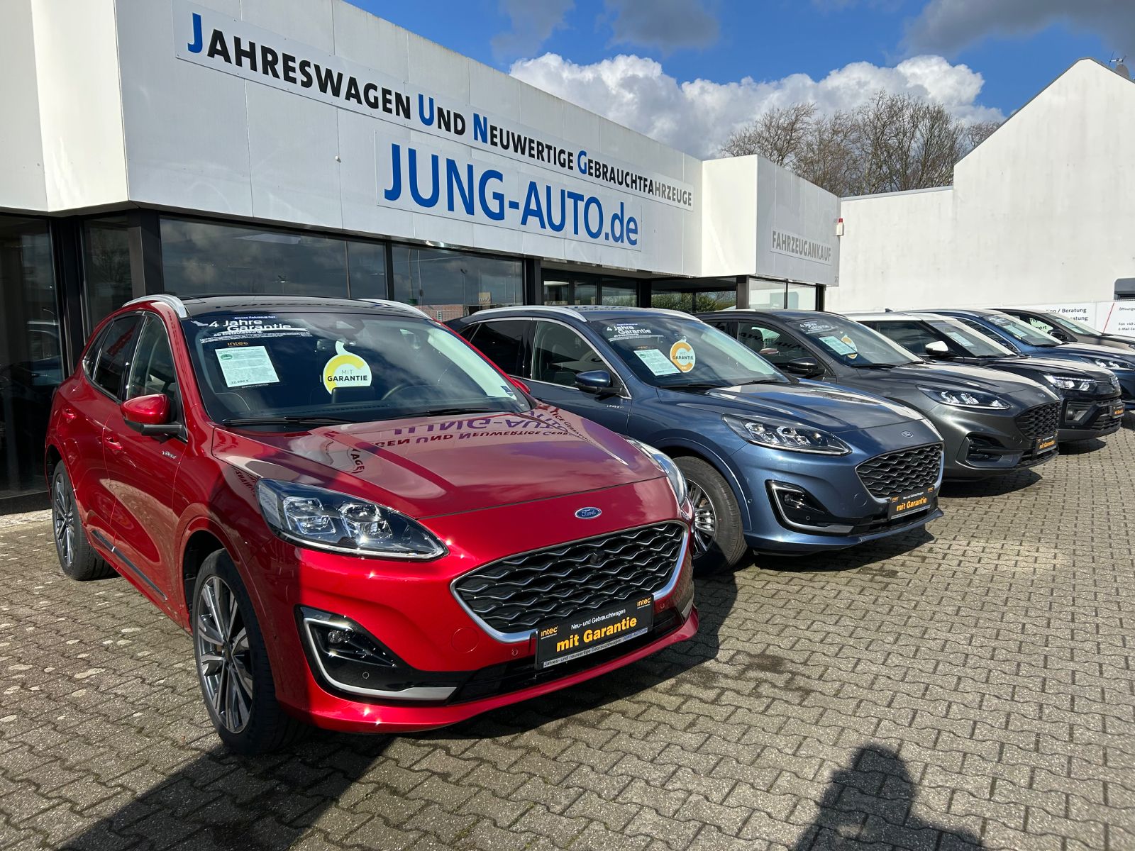 Ford Kuga Hybrid Active X AWD - Samsaru's Car Outlet