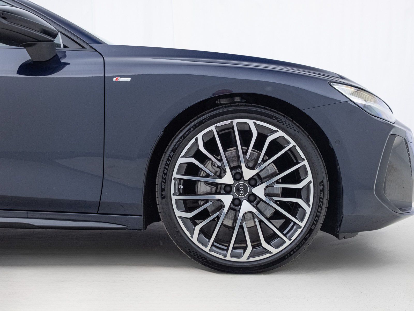 Audi A6 Avant TFSI 150 kW S-TRO*MATRX*S-LINE*AHK*PANO