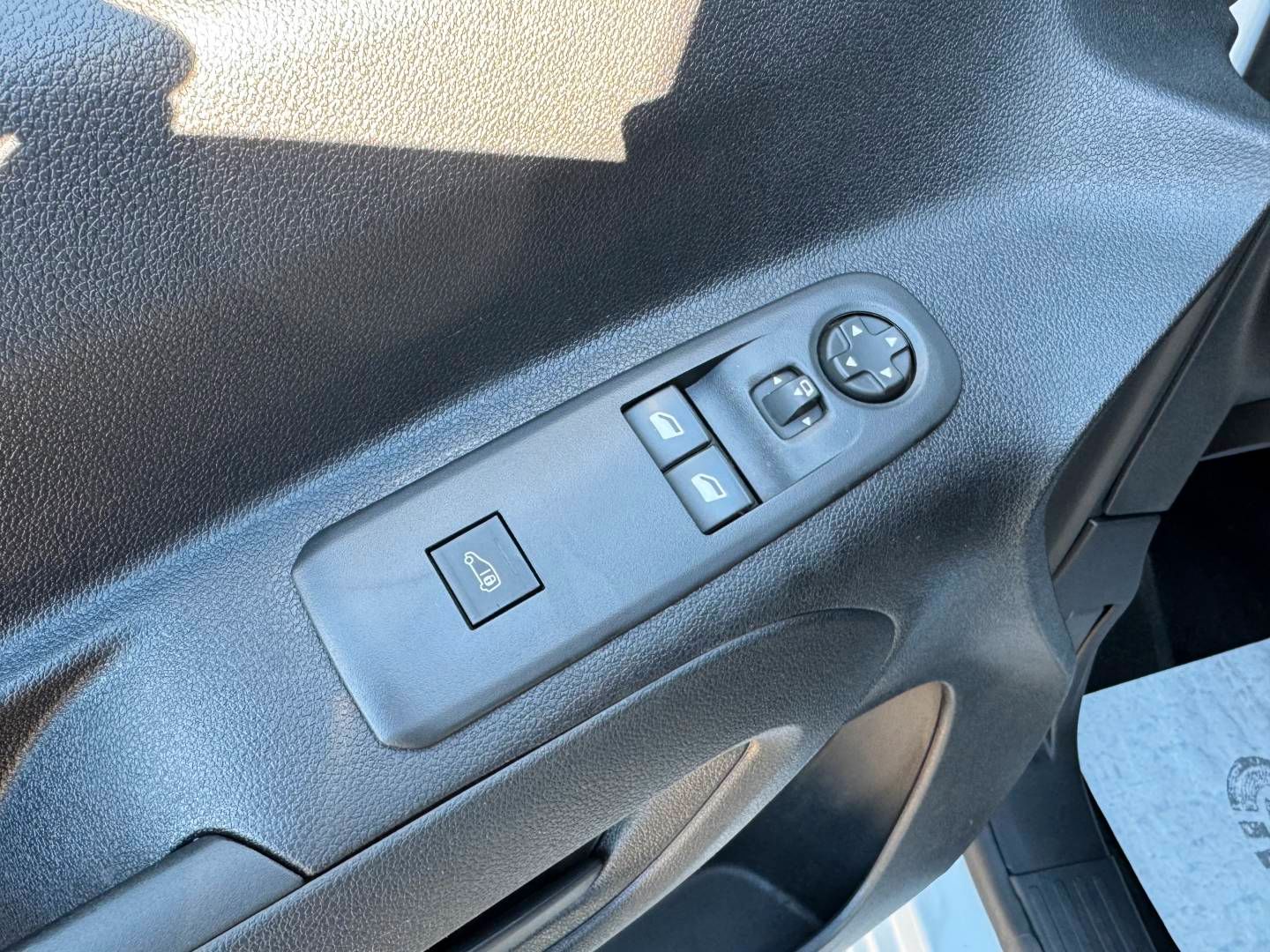 Opel COMBO CARGO 1.5D AT8 - Samsaru's Car Outlet