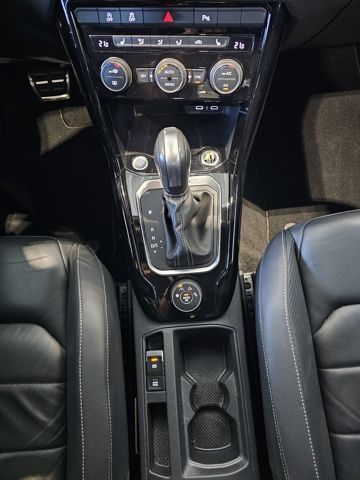 Volkswagen T-Roc R 4M Black - Samsaru's Car Outlet