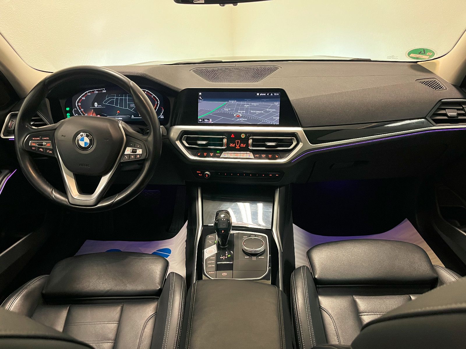 BMW 320 d xDrive LuxuryLine* Live Cockpit/Kamera/LED
