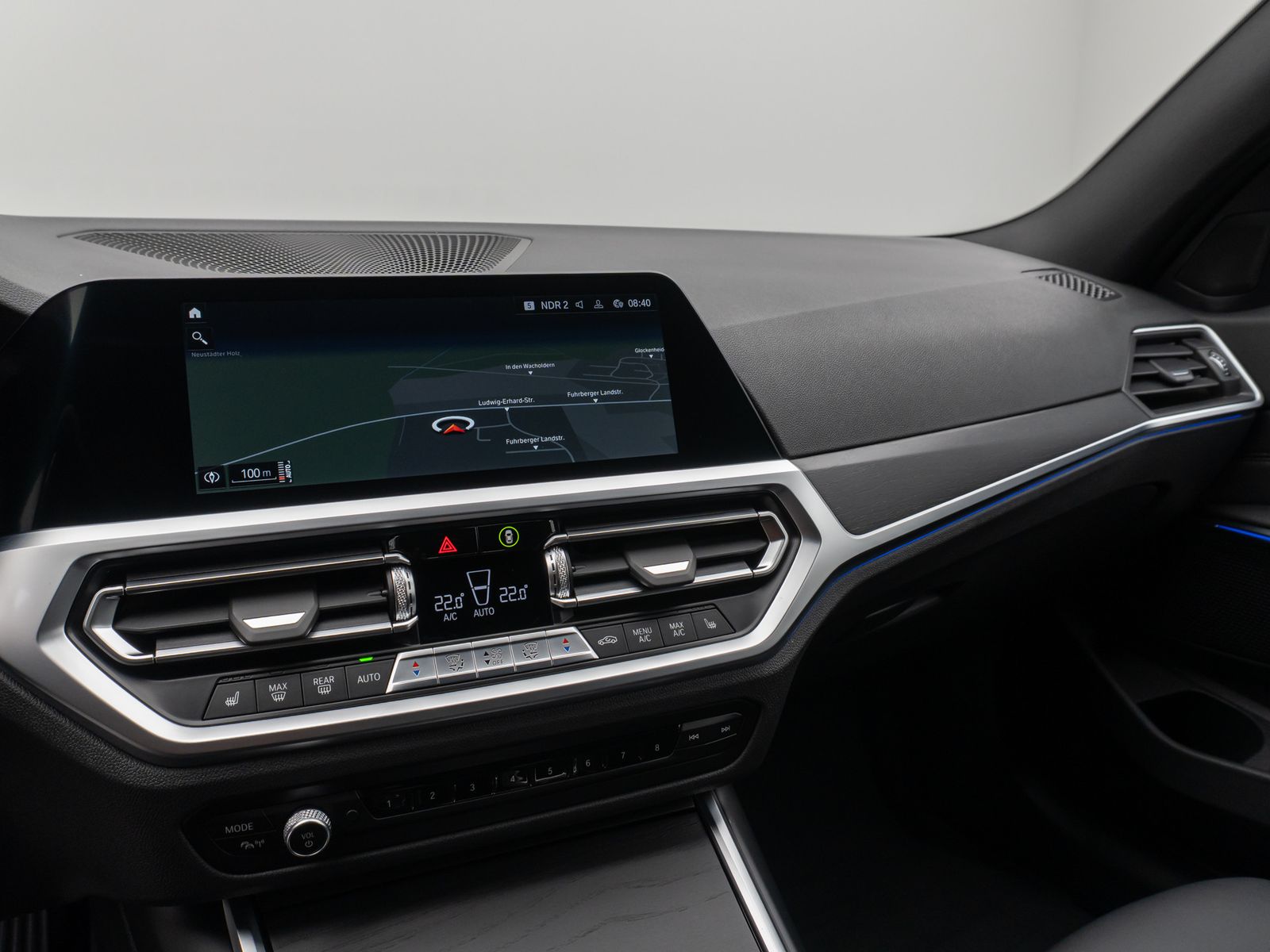 BMW 330i xD SportLine - Samsaru's Car Outlet