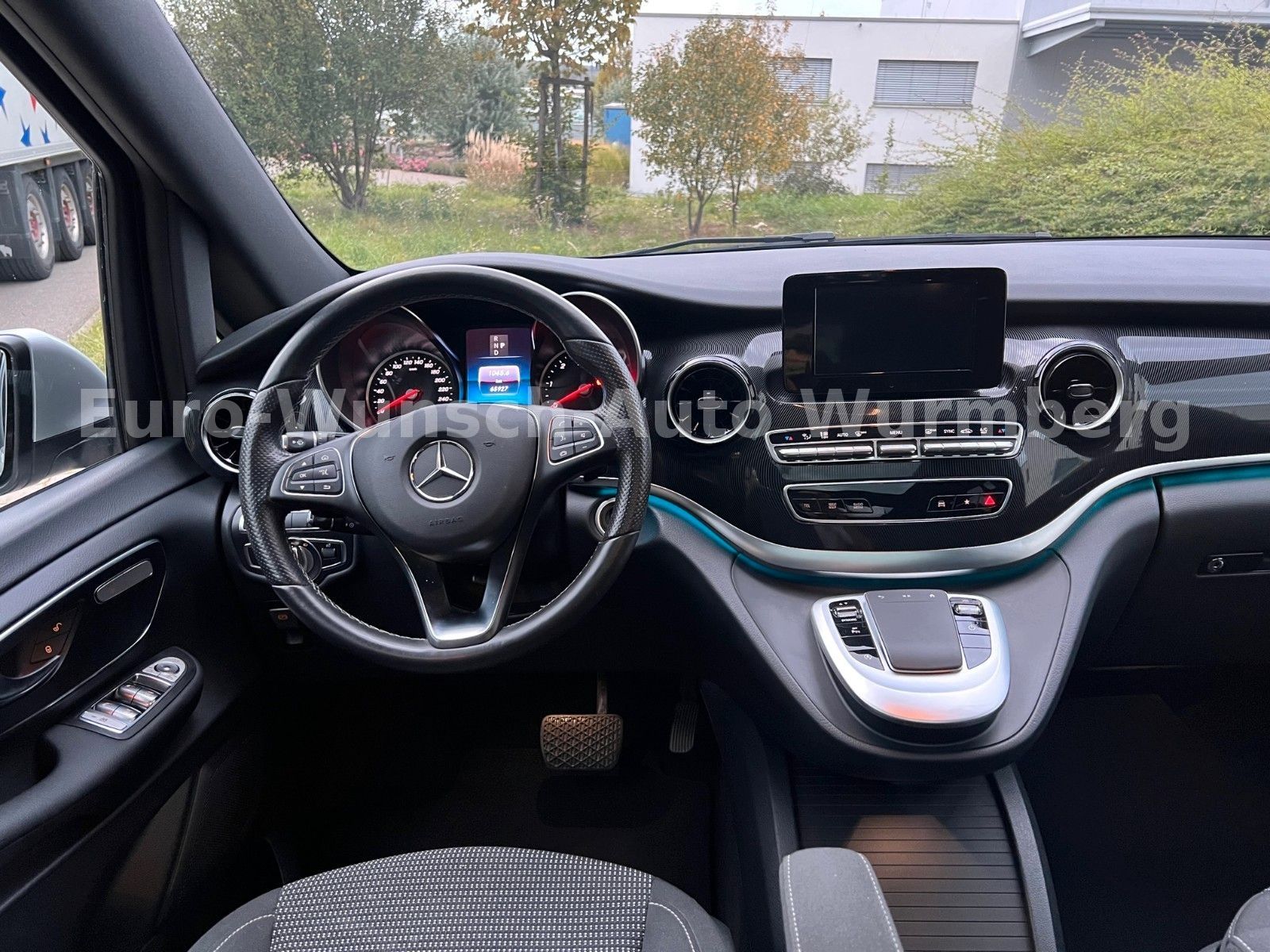 Mercedes-Benz V 250 d Edition - Samsaru's Car Outlet
