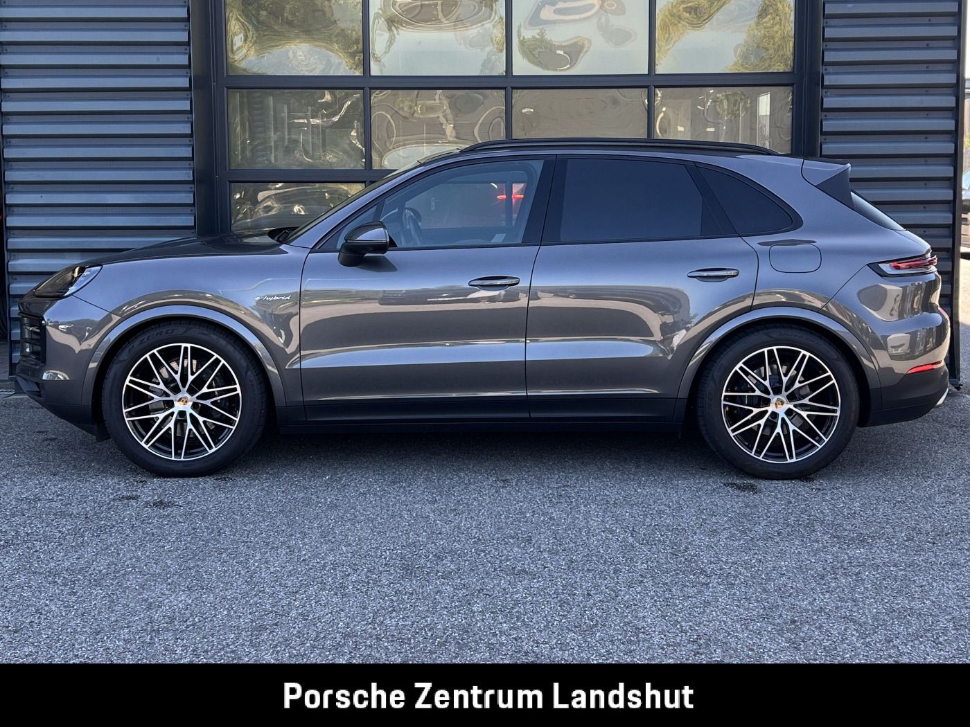 Porsche Cayenne E-Hybrid | Luftfederung | InnoDrive |