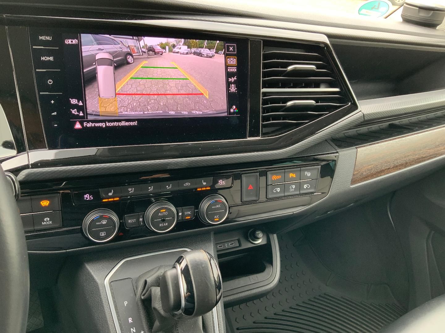 Volkswagen T6.1 Multivan Highline 2.0 TDI DSG 4Motion - Samsaru's Car Outlet