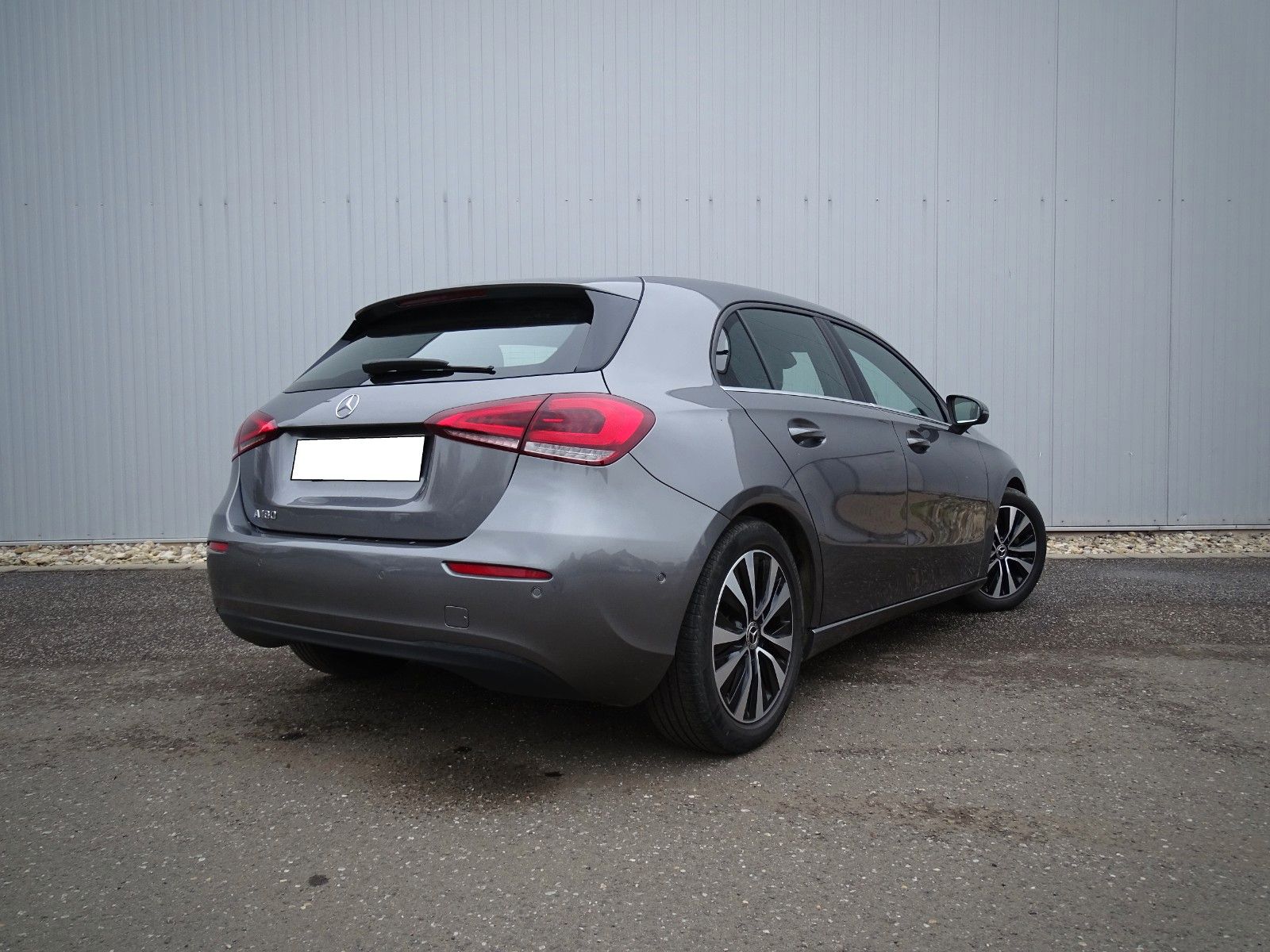 Mercedes-Benz A 180 BUSINESS LINE - Samsaru's Car Outlet