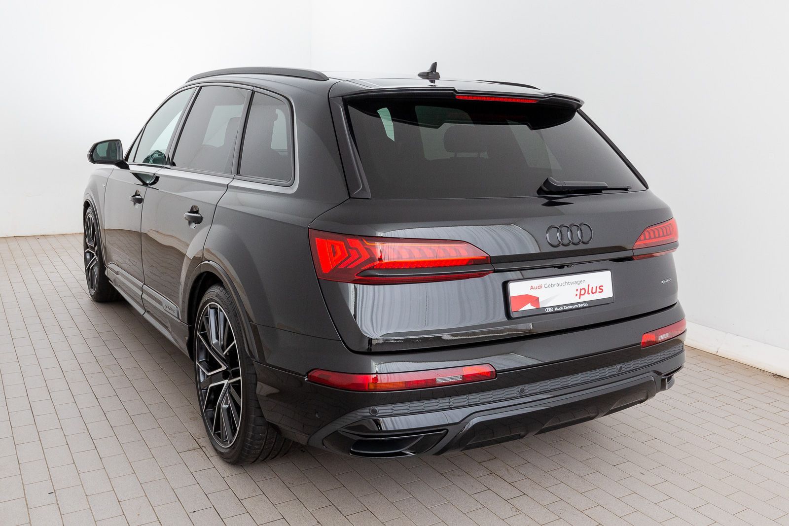Audi Q7 S line 50 TDI qu.tiptr. STDHZG 360°K PANO B&O