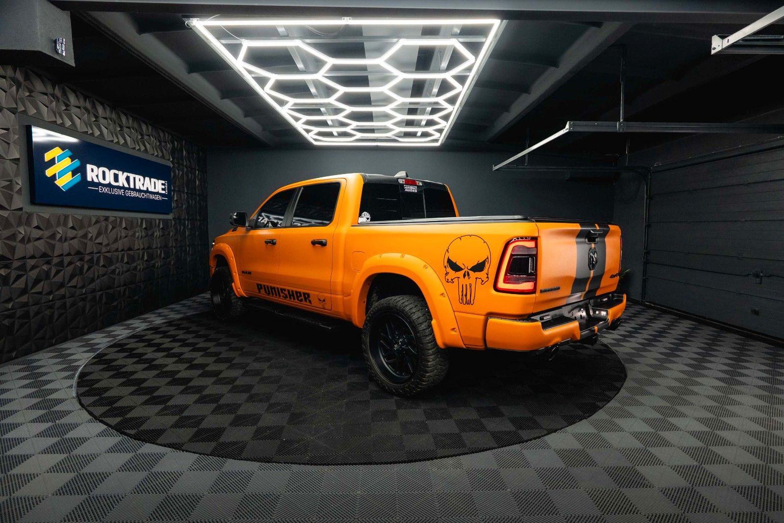 Dodge RAM 5.7 V8 HEMI 4x4 OFFROAD Night PUNISHER 19%