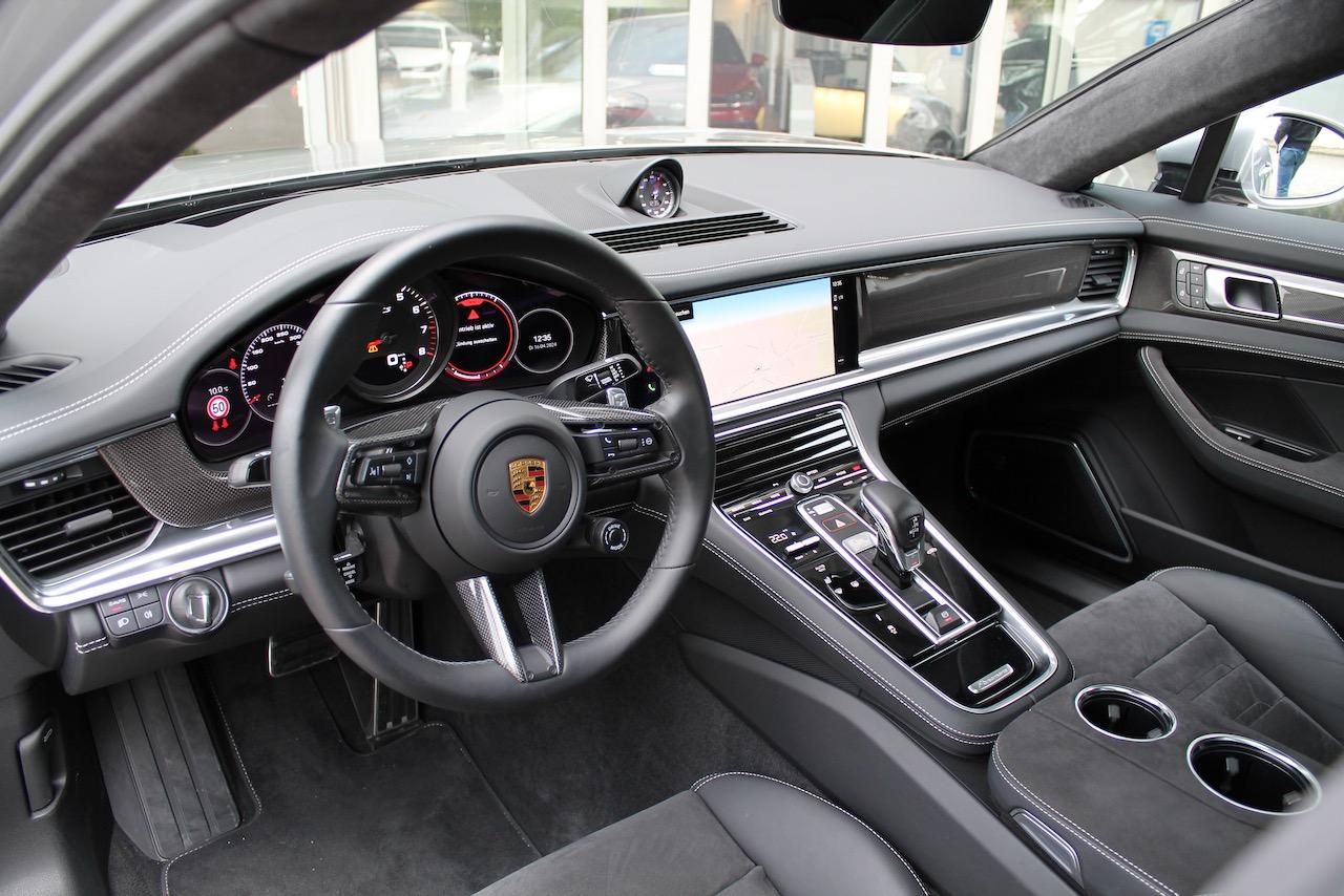 Porsche Panamera GTS HUD Panorama Softclose PDCC Inno...