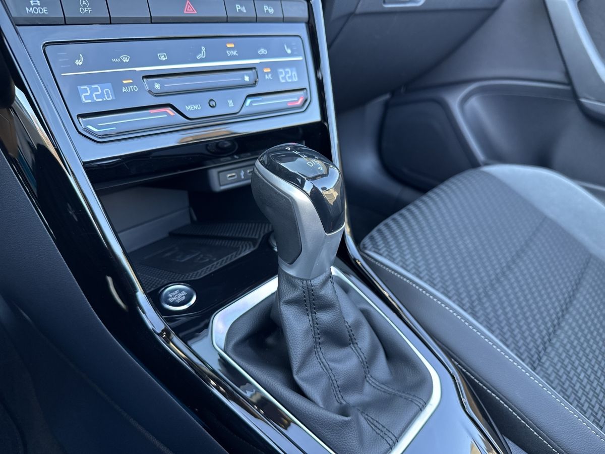 Volkswagen T-Roc Cabrio R-Line - Samsaru's Car Outlet