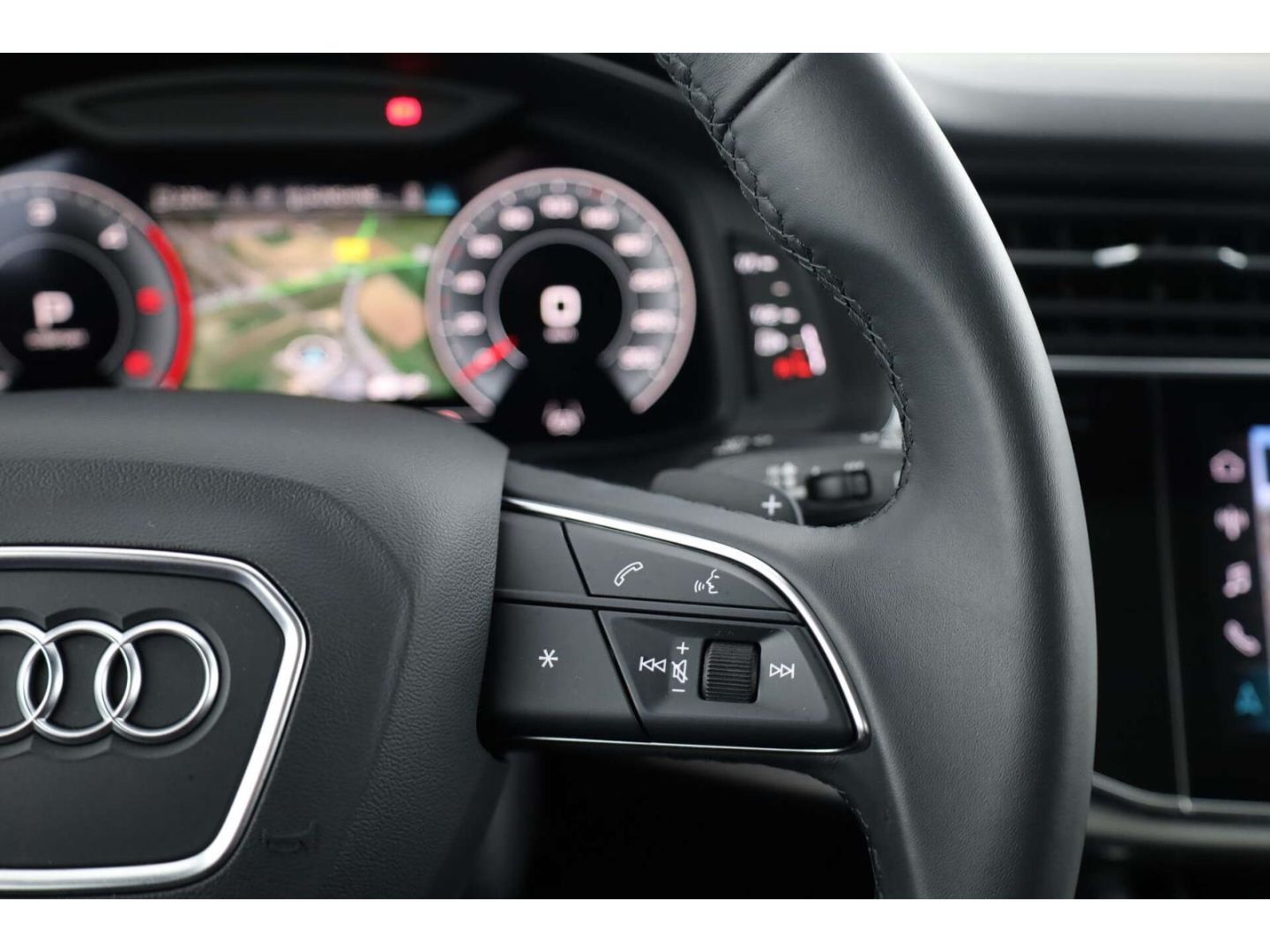 Audi Q7 50 TDI quattro S line AHK/Matrix/P-Dach/HUD