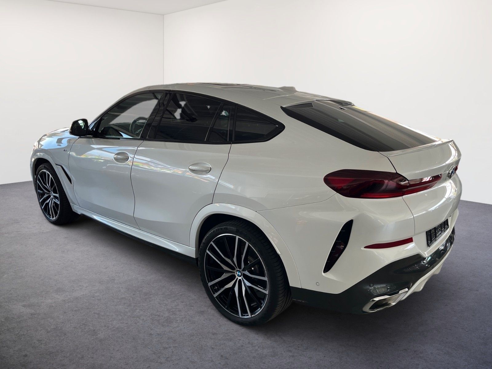 BMW X6 xDrive 40d M SPORT/LED/AHK/PANO-DA/H&K