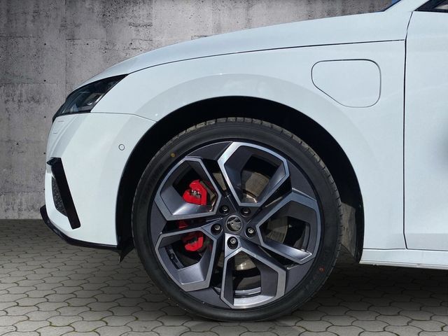 Skoda Octavia Combi RS 1.4 TSI iV DSG Navi+Pano+LED