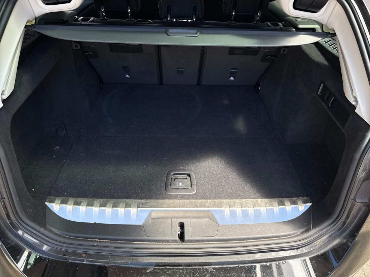 BMW 320e Sport Line - Samsaru's Car Outlet