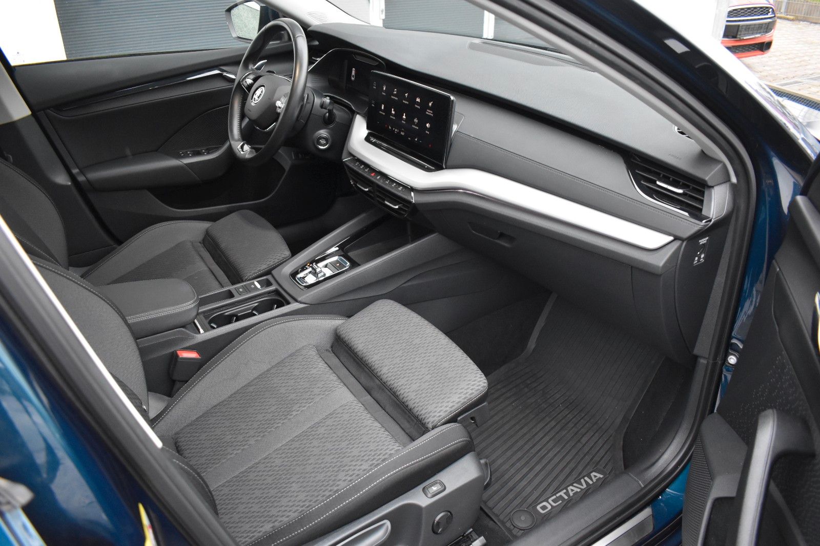 Skoda Octavia Lim. Clever*AHK*LED*VIRTUAL*KAMERA*NAVI