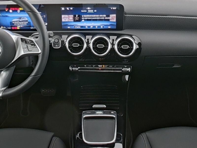 Mercedes-Benz A 180 PROGRESSIVE - Samsaru's Car Outlet